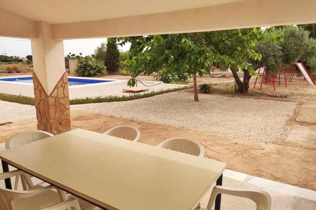 Villa Rustica Privada Con Gran Chalet Y Piscina Elche Exterior photo